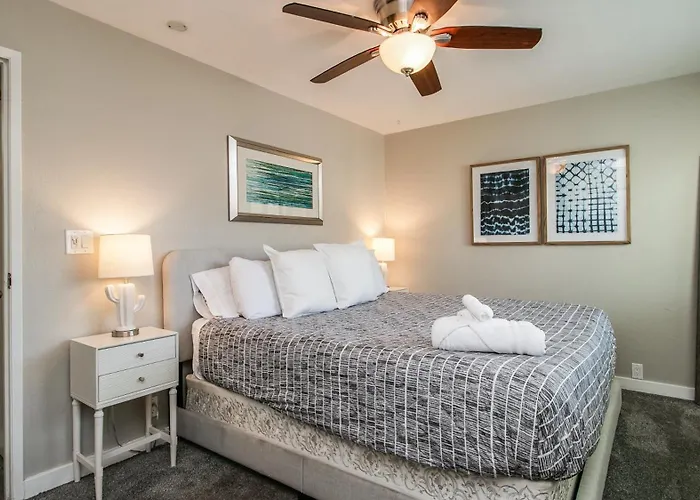 Updated In A Old Town Location Scottsdale